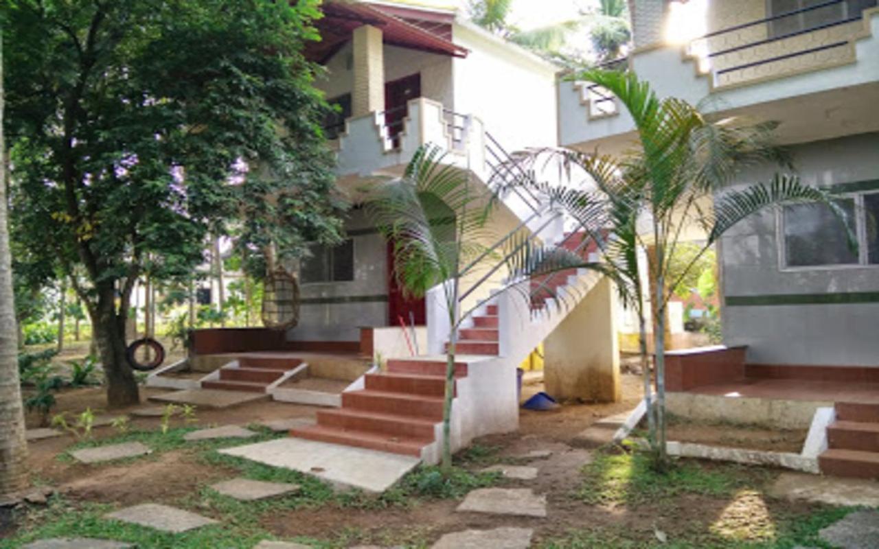 Coorg Green Farm Resort กูชาลนาการ์ ภายนอก รูปภาพ